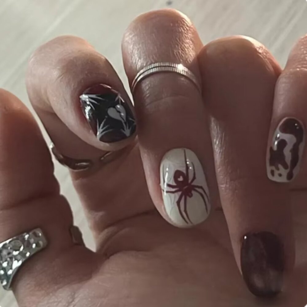 Gothic 24piece Short Spider Broken Heart Acrylic Press On Nails Set Red …